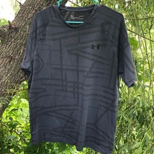 🍁5/30$!! Under Armor Abstract Print Tee